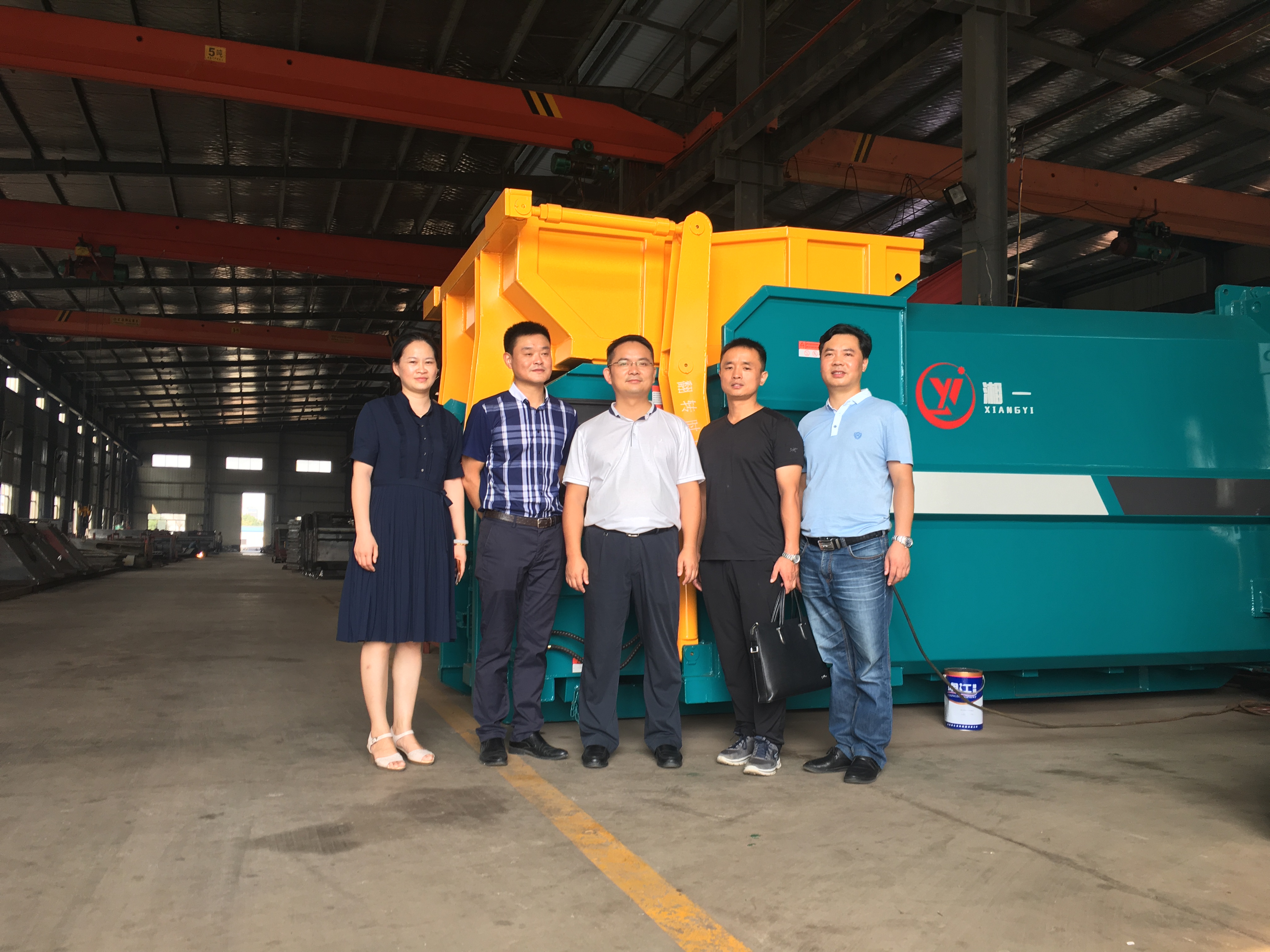 縣委常委劉俊武、經信局局長胡浪、副局長曾慧敏、玉潭鎮副主任周術林來我司考察指導